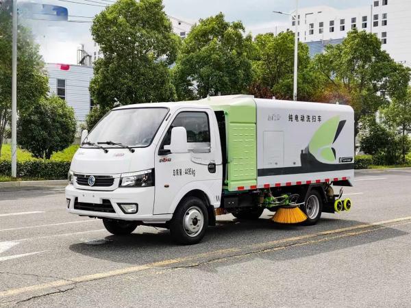 Pure Electric Dongfeng Small Multi-functional Road Sweeper with Low Cleaning Cost and Good Cleaning Effect