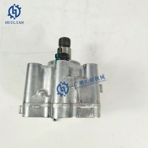 Кубота Двигательный насос D750 D850 V2203 V2403 экскаватор Масляный насос 15261-35010 1526135010 15471-35013