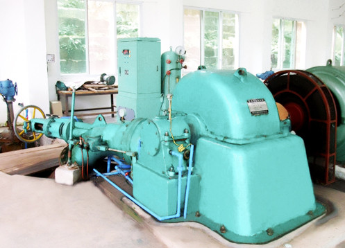 Turgo Turbine Generator with Synchronous Alternator Carbon Steel Volute and 220/380V Voltage