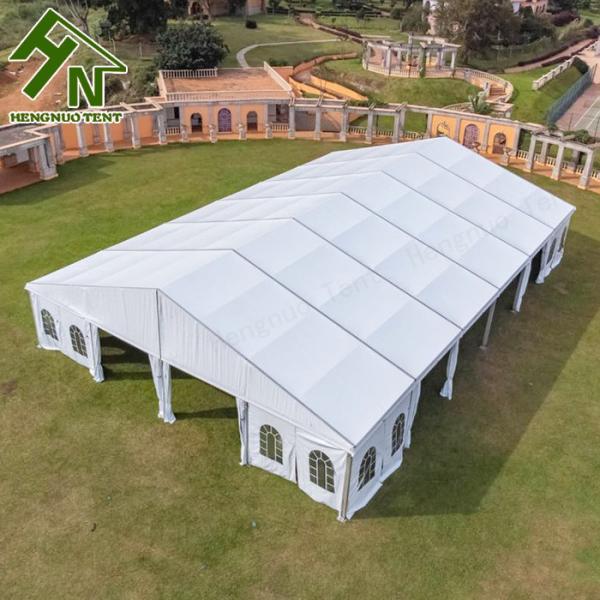 das barracas exteriores do evento de 20x30m 500 pessoas brancas impermeáveis fora do dossel