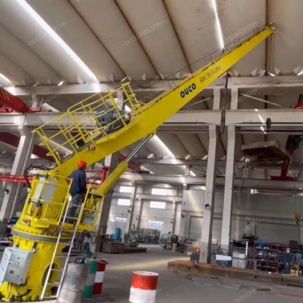 5 Ton Marine Deck Crane Carbon Steel / Stainless Steel With On-Site Technical Support
