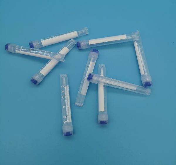 le tube témoin du sérum 1.5ml a placé le tube jaune stérilisé de plaine d'EDTA
