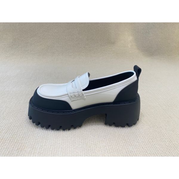 Black White Thick Sole Loafers Womens British Style Thick Soled Leather Loafers