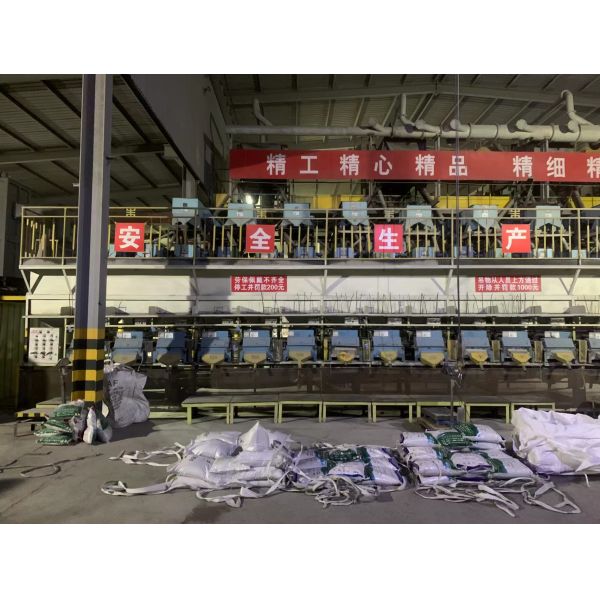 95% Содержание Al2O3 Коричневый корунд, используемый для абразии краски Высокая твердость Содержание MgO % 0,01%