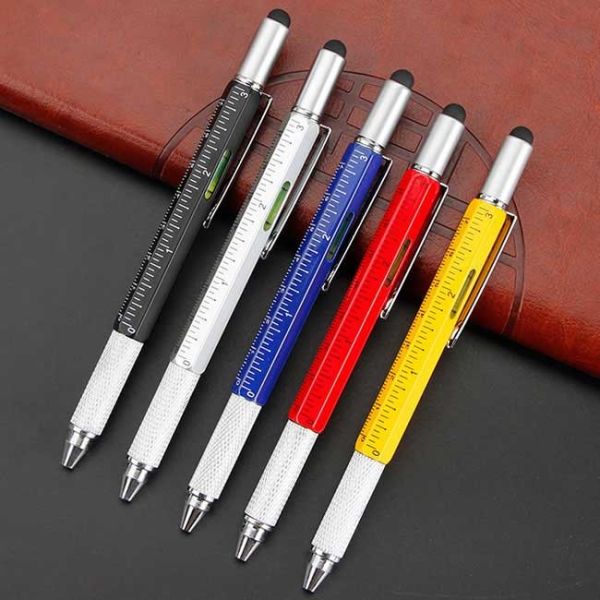 Правители ручки шарика отвертки пряжки ручки грифеля взбираясь пригвождают молоть