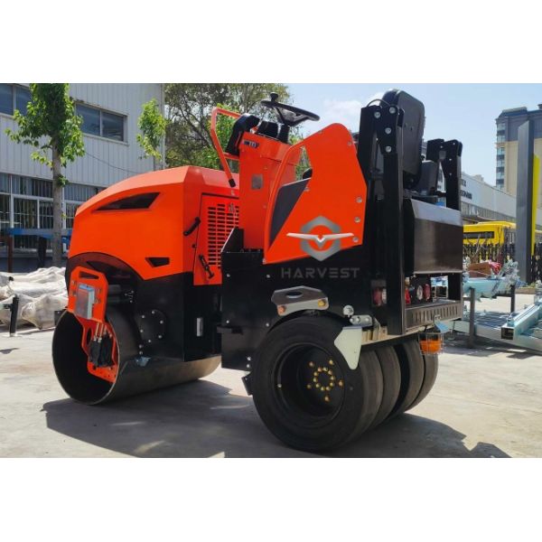 2.5 тонны двойной барабанный дорожный ролик ST2500 с двигателем 19 кВт