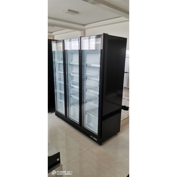 Three Door 1800L Beer Upright Glass Door Freezer Beverage