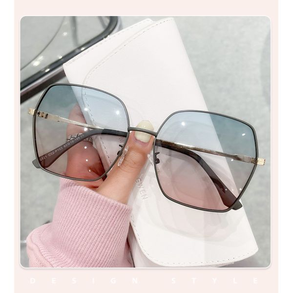 Рамка металла стекел женщин OEM квадратная, защитный солнцезащитный крем солнечных очков UV400