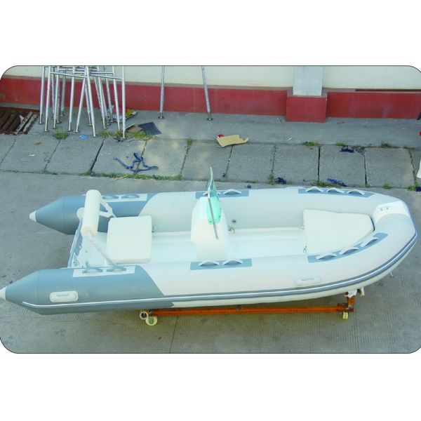1.2mm South Korea PVC FRP Rescue Inflatable RIB Boats For Fishing Swimming 3 Chamber