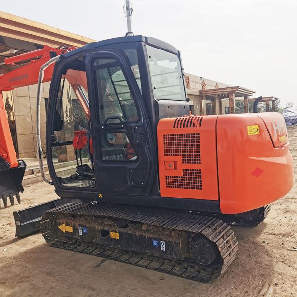 2020-2022 Подержанный экскаватор Hitachi 6 тонн ZX60 Старый земляник