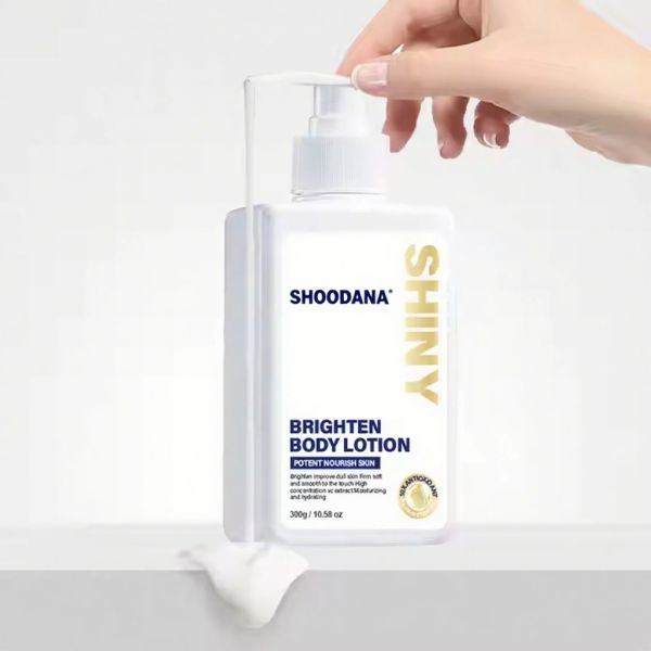 Vitamin C Whitening Body Care Lotion Moisturizing Cream Adults Female Diamond Glow Extreme Whitening Lotion
