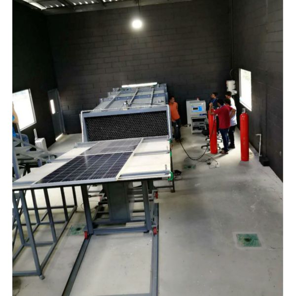 Flamme de l'UL 790 et équipement de test matériel brûlant pour la diffusion de pile solaire