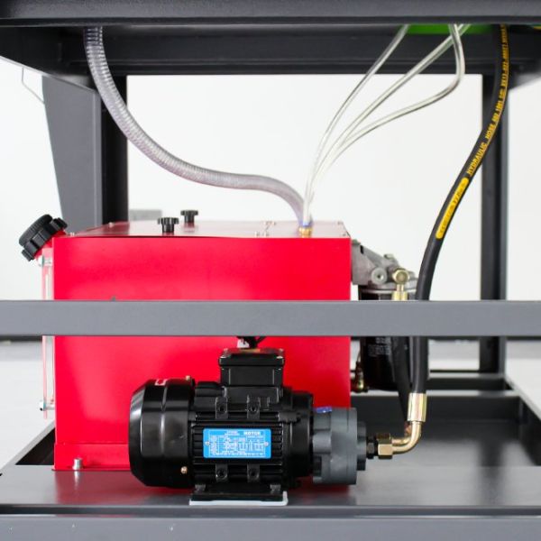 EUI EUP Test Bench with 7.5 Kw Motor Power 0-2700 Bar Rail Pressure and 40L Diesel Tank Volume for Electronic Unit Injector Testing