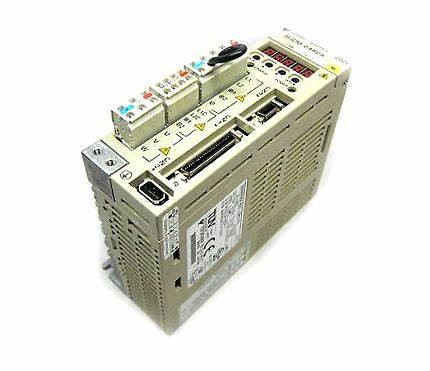 SGDM-15DN Ac Servo Motor Drive Yaskawa 0.5 AMP 32 POINT Servopack