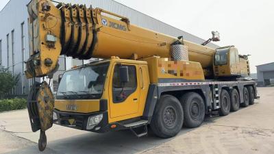 2012 XCMG 220 Ton Heavy Duty Mobile Crane With 65 Tons Of Counterweight