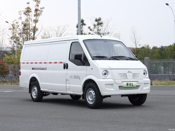 Maximize Your Business Efficiency with an Electric Cargo Van