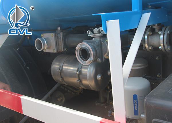 260HP 4 x 2  260 HP  4.25 m³  Water Tank Trucks For Garden Irrigated