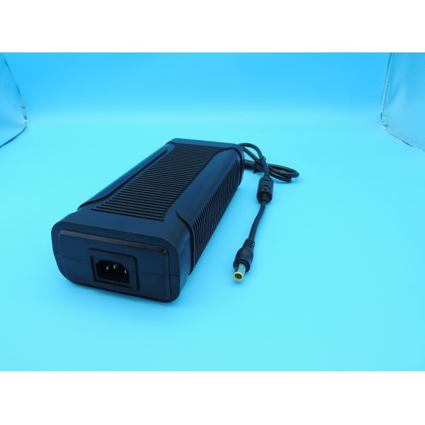 Rustproof Desktop Wall Mount Power Adapter 400W Anti Insulation