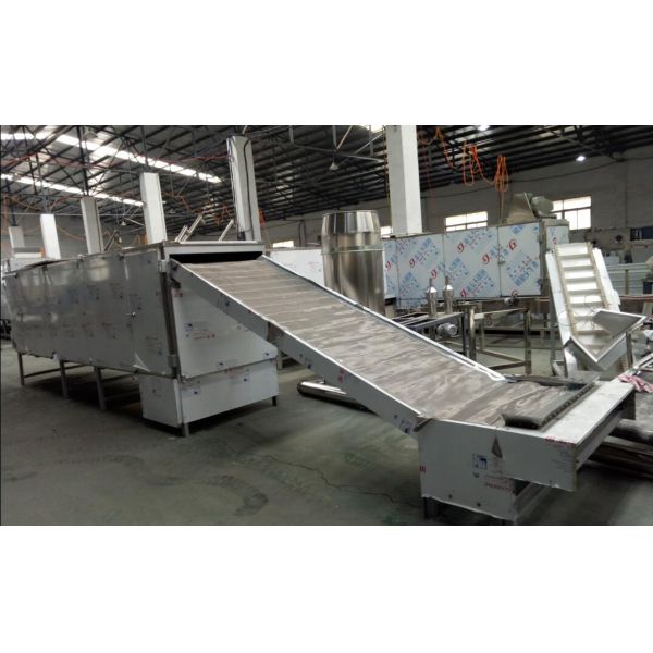 Stainless Steel Food Drying Machine Gas / Diesel Mesh Belt Dryer Output 300kg / H