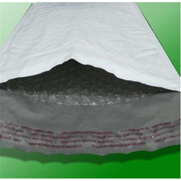 Custom Poly Bubble Mailers 9.5