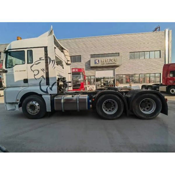 Sinotruk Sitrak 4X2 6X4 540HP 600HP C7H C9H Truck 400HP C7H Tractor Trucks