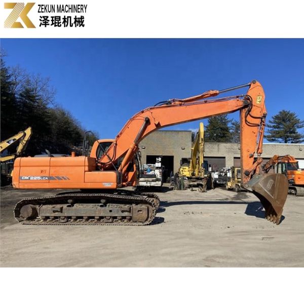 DX225 Использованная экскаваторная машина Doosan DX225LCA 2020-2022