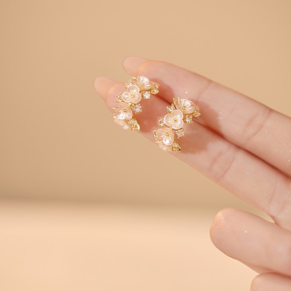 2025 New Fashion Brass Zircon Earrings 14K Gold Plated  CZ  Flower Shape Women Ear Hoop Jewelry Accessories