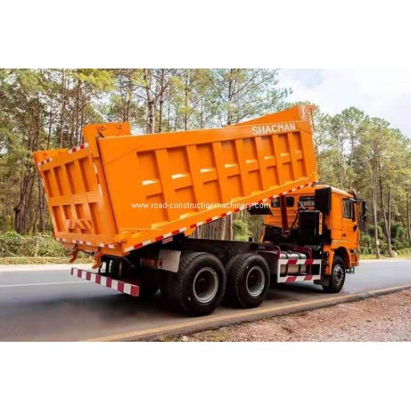 LHD Driving Euro 2 Emission Heavy Tipper Trucks Load 50 Ton