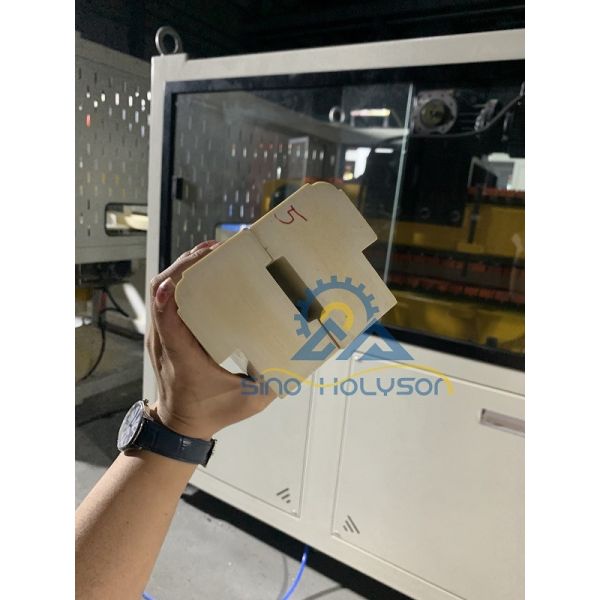 Siemens PLC Control WPC Solid Door Frame Making Machine 150-240kg/H