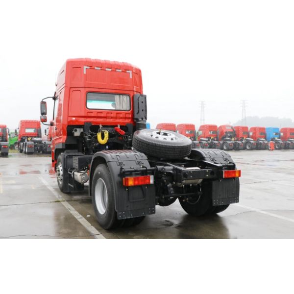 Дунфэн 4х2 300 л.с. Тракторная машина с дизельным двигателем Cummins