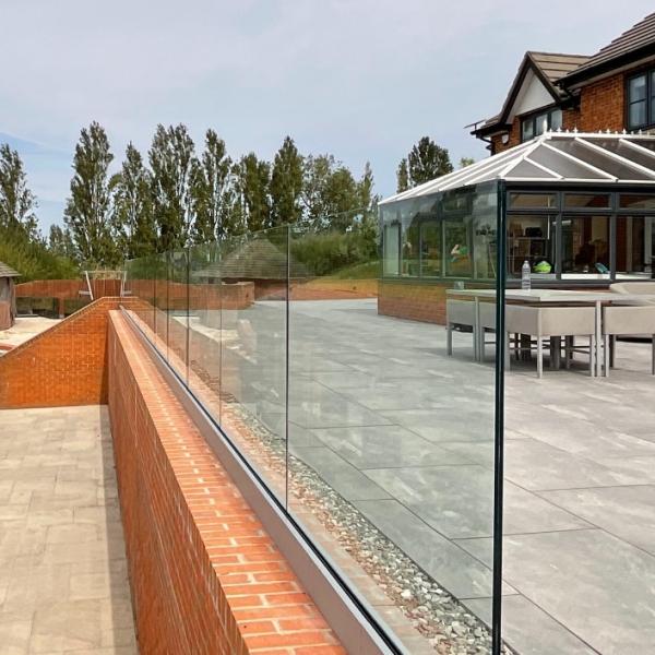 Glass Railing 8+8mm 16mm 17.52mm Clear Tempered Laminated Safety Glazing Glass Balustrade Balconies Terrance