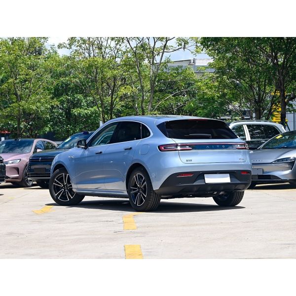 AITO M5 SUV Medium Extended Range / Pure Electric Ai Intelligent Driving