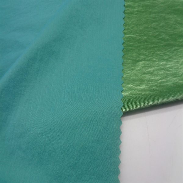 Ткань 50DX50D нейлона 101 GSM водоустойчивая используемая для Windbreakers украшенных лиственным орнаментом