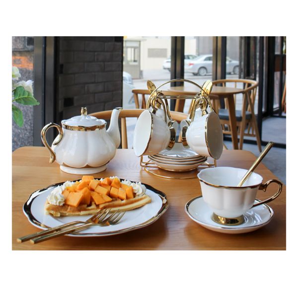 Nordic Tea Pot Set Sustainable Porcelain Japanese Tea Pots and Stoneware Cups