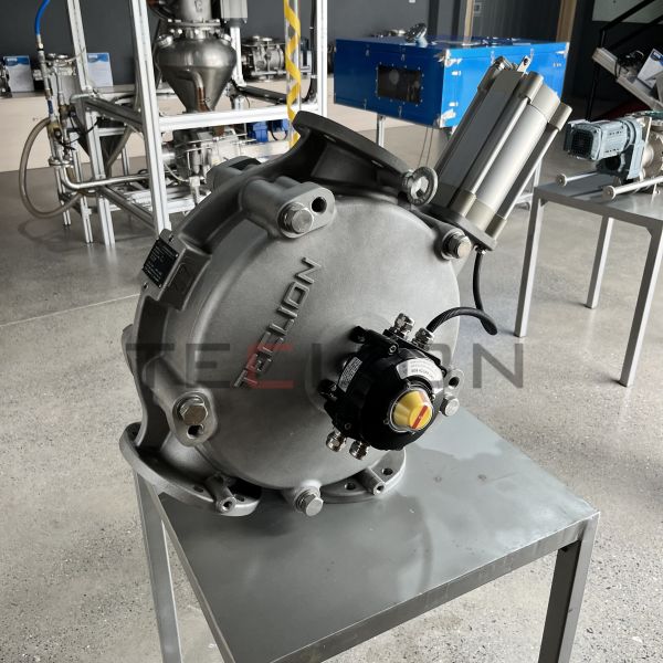 Dual Channel Directional Valve For Dense Phase Conveying Pipelines