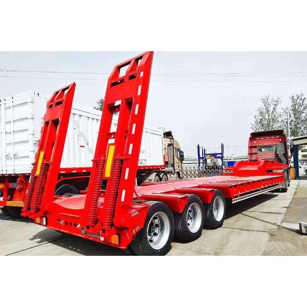 High Capacity 80t Removable Lowbed Trailer Ideal For Flatbed Container Transport