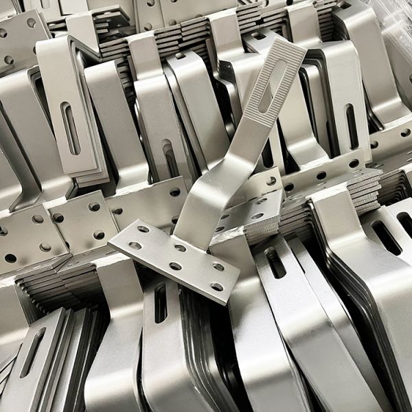 Природные аксессуары солнечных панелей Легкая быстрая установка на воде Клип со снежной нагрузкой 1,4 кн/м2