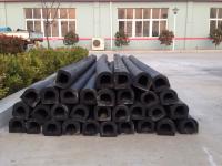 Fenders D negros sólidos para proteção duradoura