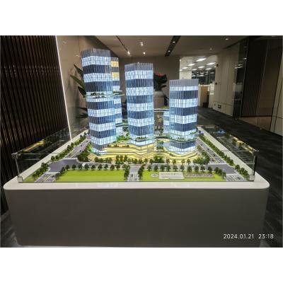Modèle à l'échelle de l'architecture des entreprises à plusieurs tours Développement urbain Modèle à l'échelle 1:150