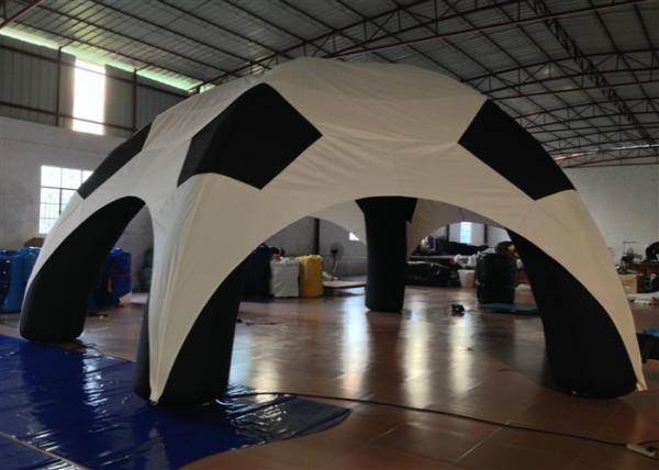 Tenda inflável para jogos ao ar livre estilo futebol hermético 8 x 8 m alta durabilidade