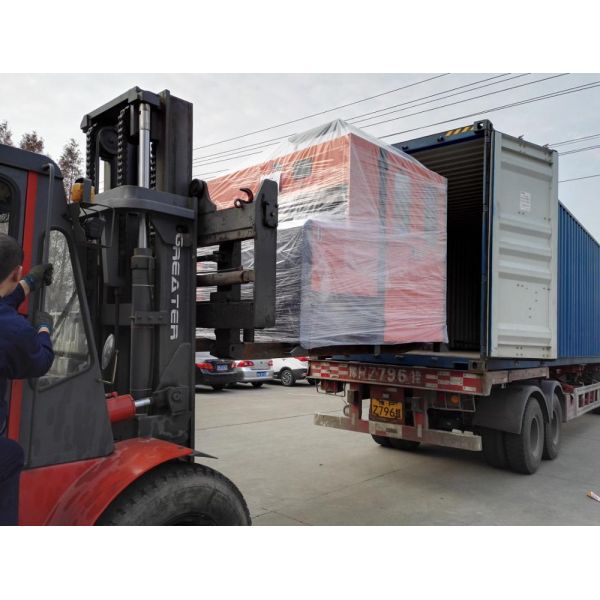 Easy Operation Plastic Water Tank Manufacturing Machine With Automatic Loader