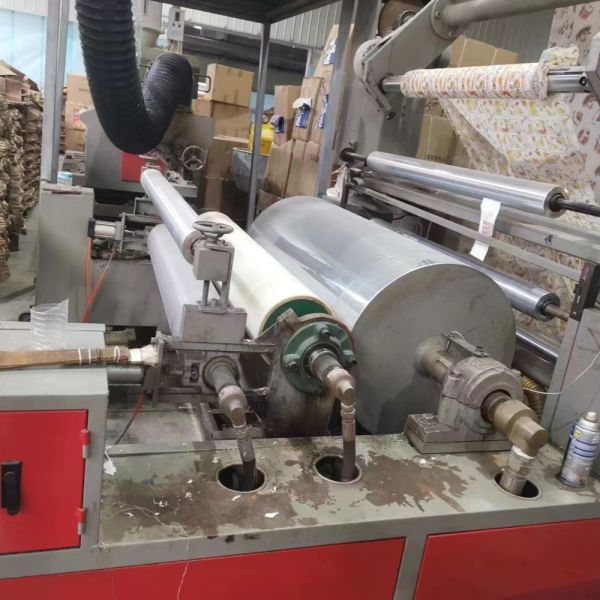 1.3M 中古 単体モーター クイラー 自動 挤出 コーティング ラミネーター 織物 バッグ