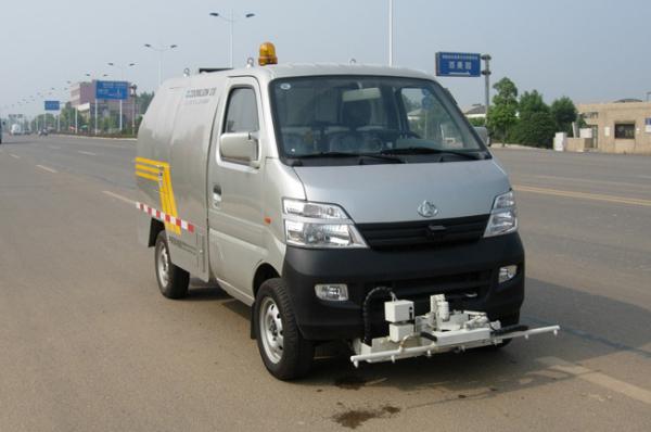 8m3 swing arm container garbage truck, 6 ton Dongfeng Chassis garbage container lift trucks