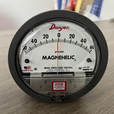 Manomètre de pression différentielle Magnehelic Série 2000 Dwyer (0–60 Pa)