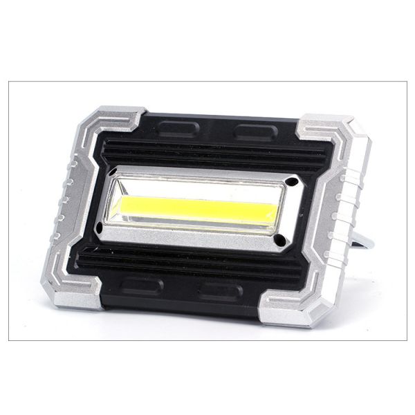 Portable Rechargeable Outdoor Flood Lights 10w For Fishing Camping Wearproof
