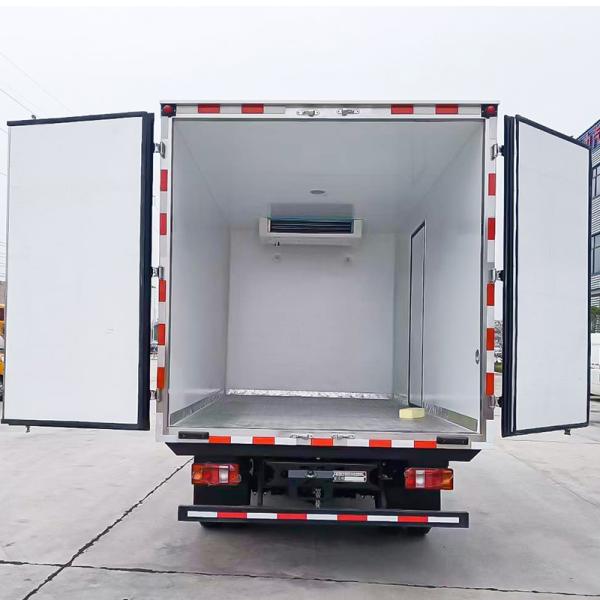 Howo 4x2 Refrigerated Truck The Best Choice for Fruit and Vegetable Preservation Delivery