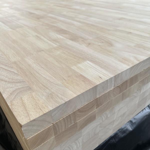 Thickness 8-40mm Rubber Wood Finger Joint Board Lightweight Natural
