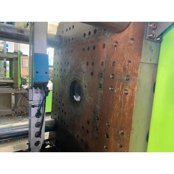 Used HongKong Donghua 260SE2 Original Servo Motor Automatic injection molding machine