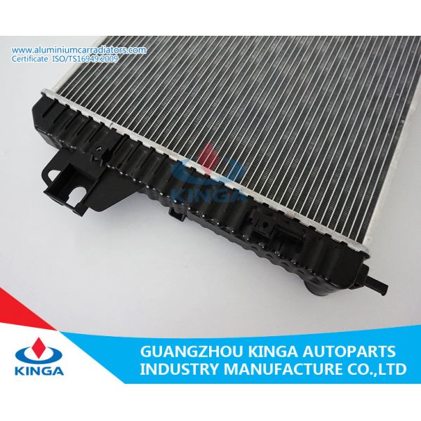 52080118AB Automotive Engine Custom Aluminium Radiators JEEP LIBERTY'02-06