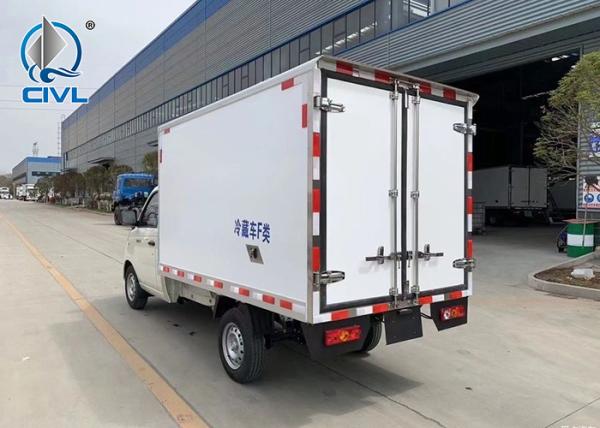 0.5-1.5 Tons Refrigerated Truck 2.8m Cooler Vehicle Refrigerated Light Trucks 115hp Engine Reefer Container
